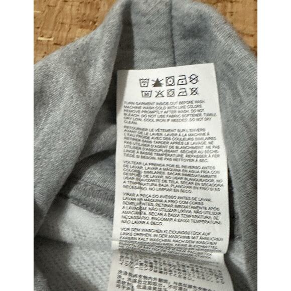 New Balance Women’s X-Large Cowl Neck Lightweight Pullover Gray - Picture 8 of 8